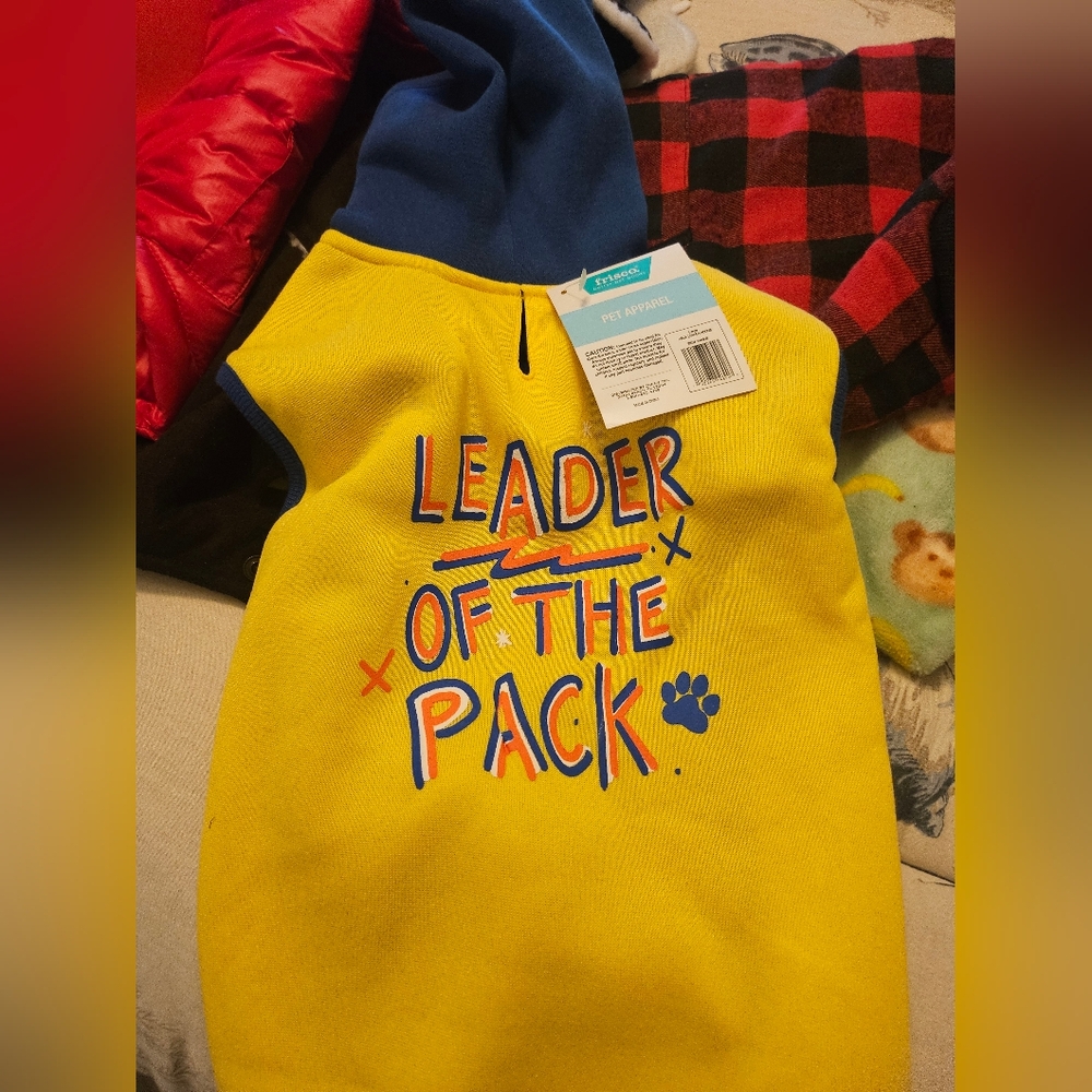Assorted Dog Clothes, Pjs, And Jackets. - Picture 14 of 16
